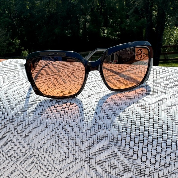 Tory Burch Vibrant Orange Clutch and Black Sunglasses - Picture 6 of 6